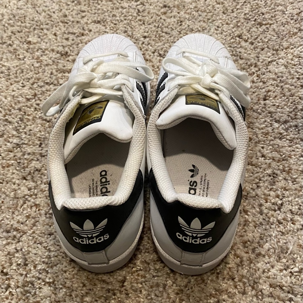 Adidas Superstar - Picture 2 of 4